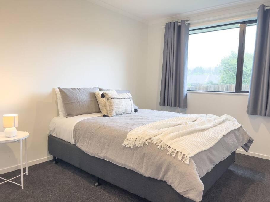 Rotorua Sunshine Brand New 4 Bedroom House Экстерьер фото