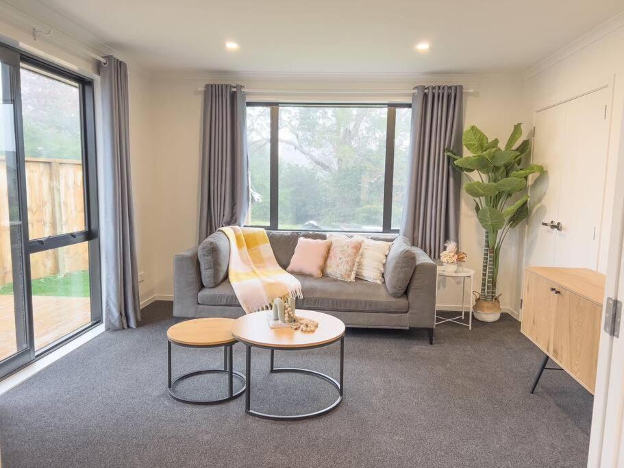 Rotorua Sunshine Brand New 4 Bedroom House Экстерьер фото